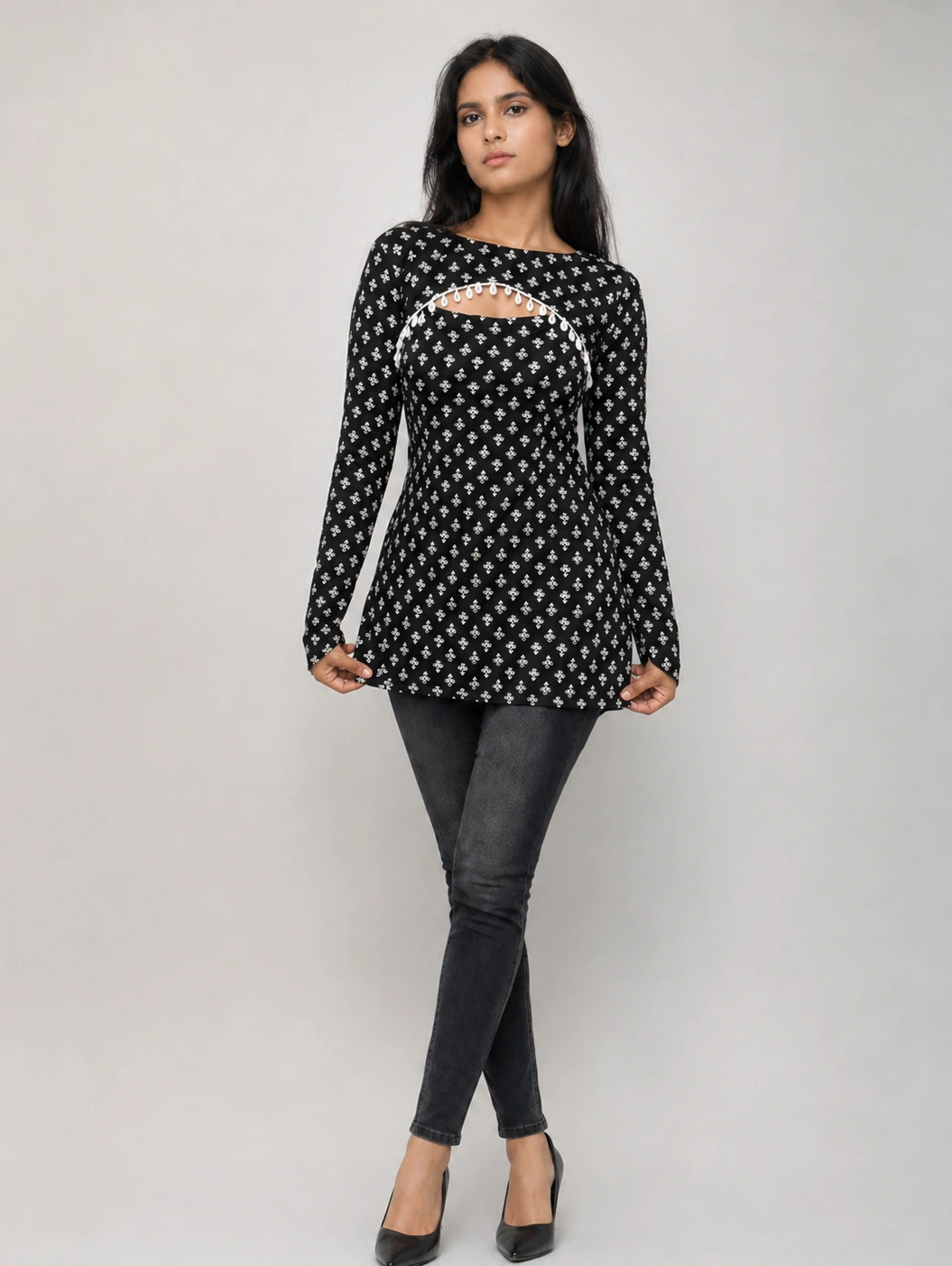 Women’s Black & White Printed Tunic Top for Casual Wear